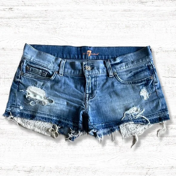 { 7 For All Mankind } - Distressed Lace Pocket Jeans Shorts - Picture 1 of 4